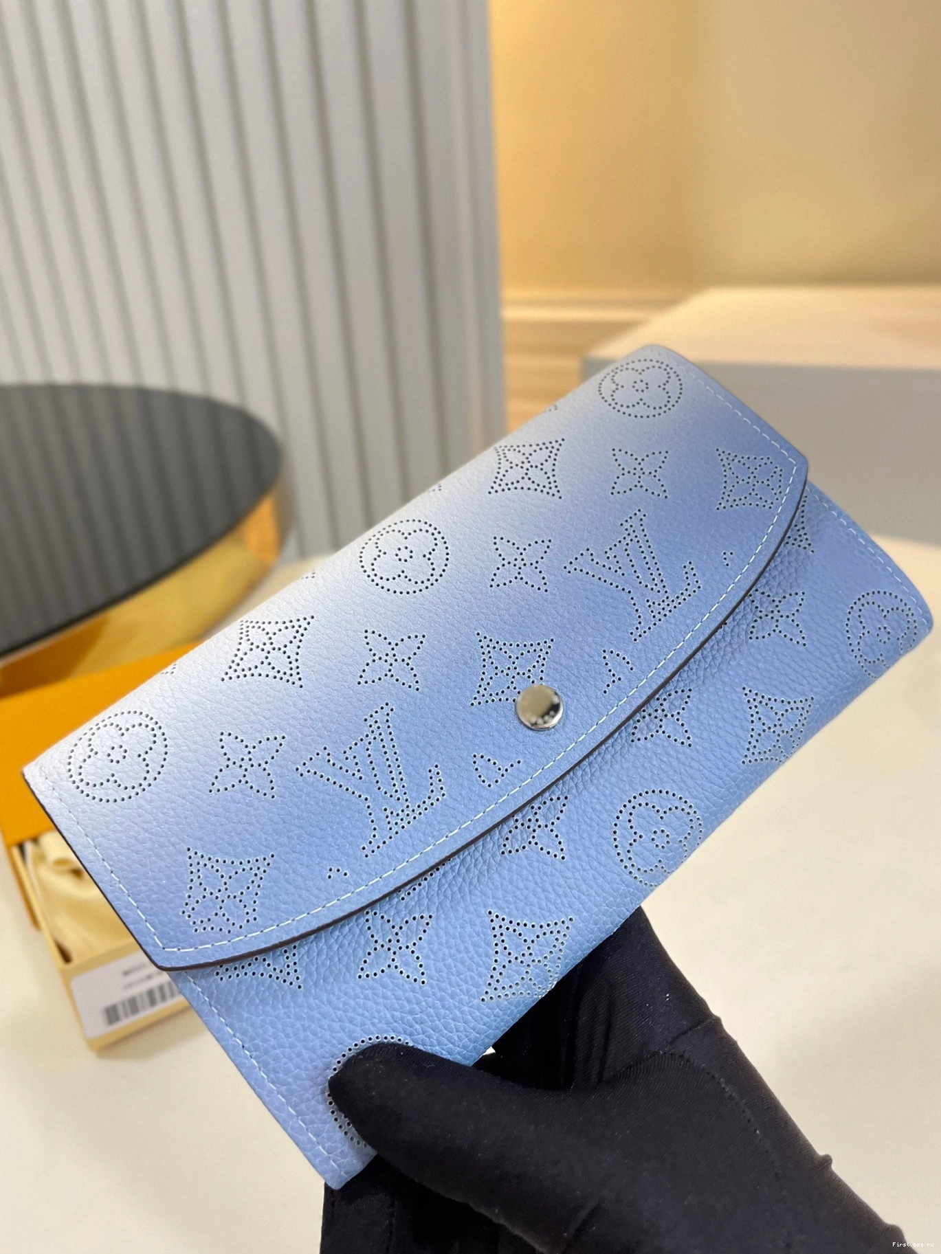 Frstbag ru LOUIS VUITTON IRIS WALLET 0729